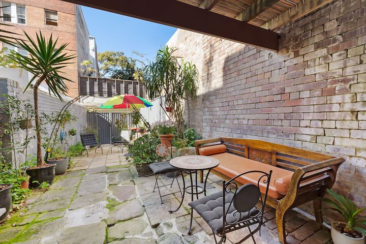 Hotel Exterior 17 of 19