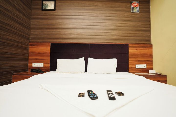 Room 10 of 24
