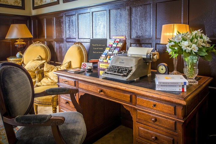 Lobby Entry