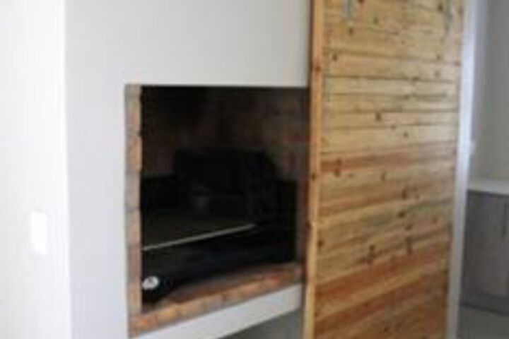 Room 9 of 15
