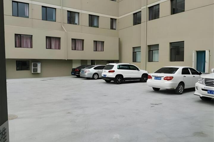 Jinjiang Inn Yingkou Port Authority Bayuquan Century Square