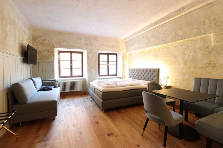 Room 39 of 102