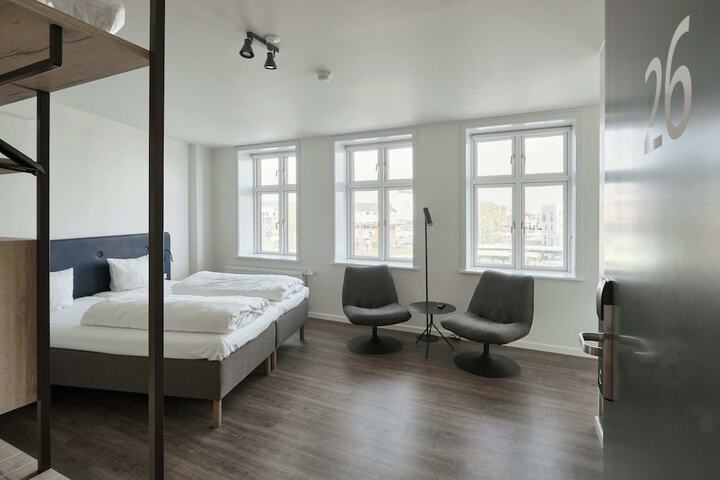 Room 19 of 57