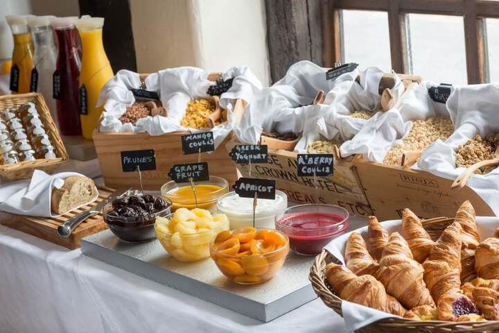 Breakfast buffet