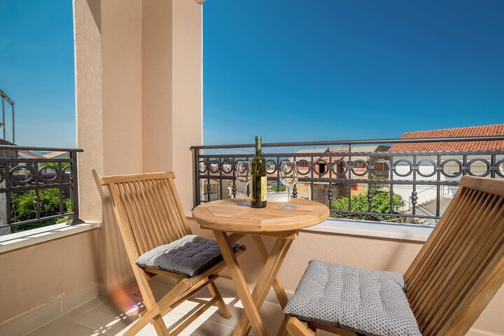 Terrace/Patio 68 of 70