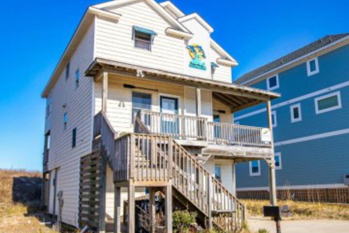 Exterior of 5060 Dolphins Watch Oceanfront Elevator