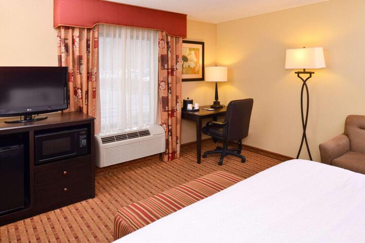 1 King Bed (1 of 12)