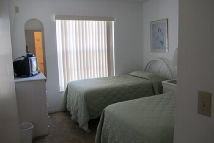 Room 145 of 291