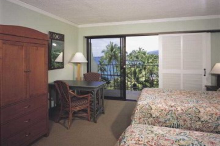 Room 8 of 8