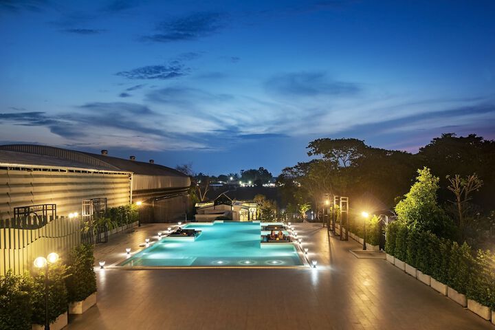 Pool 52 of 68