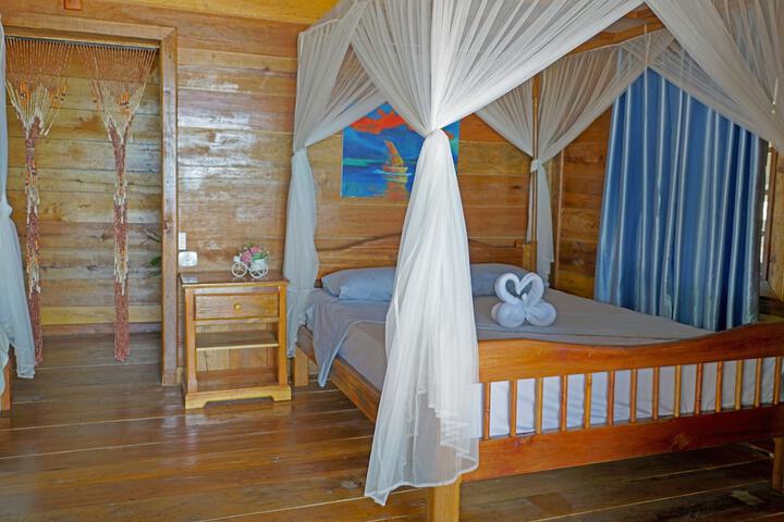 Room 15 of 116