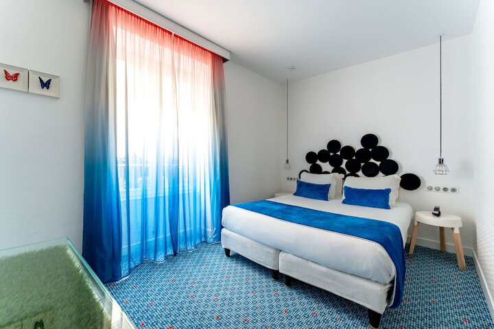 Room 41 of 114