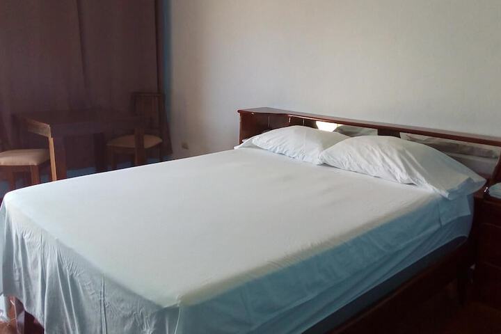 Room 9 of 49