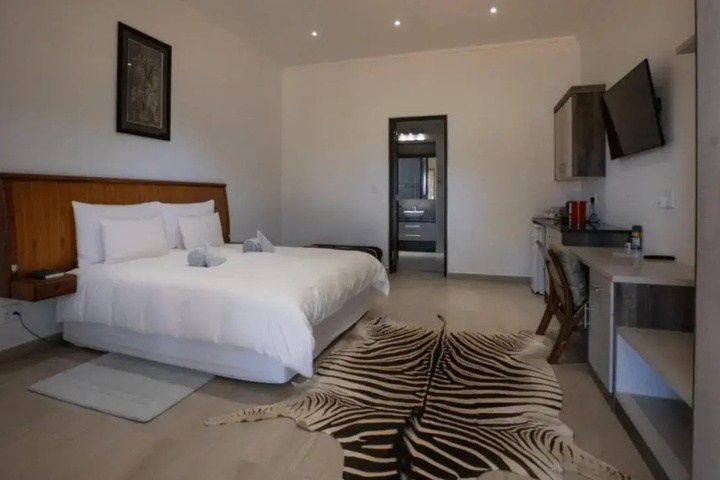 Room 2 of 22