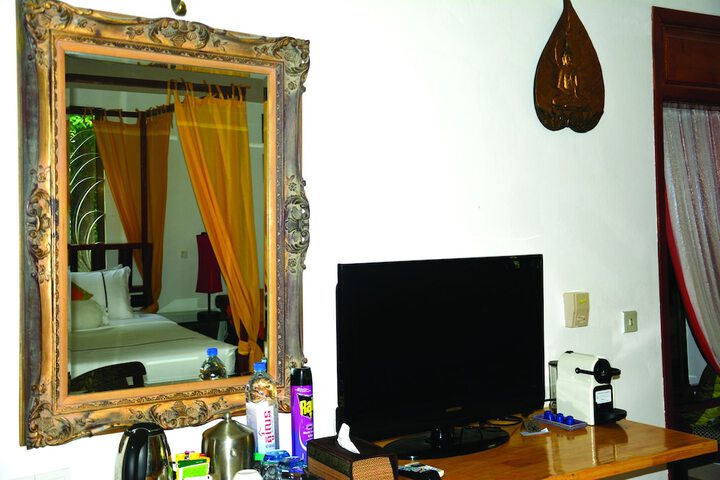 Room 25 of 89