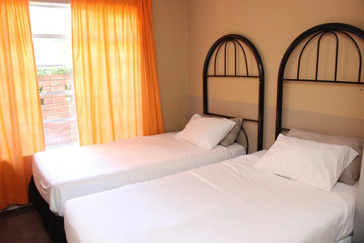 Room 7 of 40