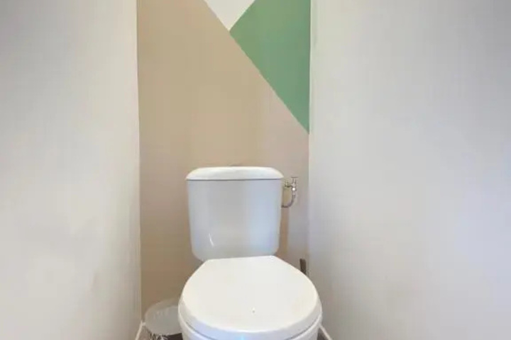 Room 4 of 4