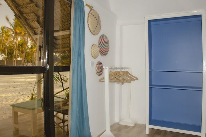 Room 21 of 50