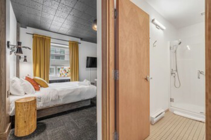 Room 58 of 147