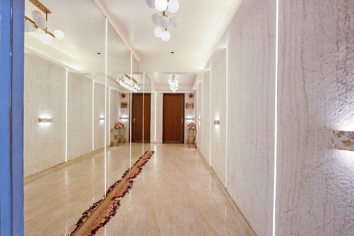 Hotel Interior 4 of 51
