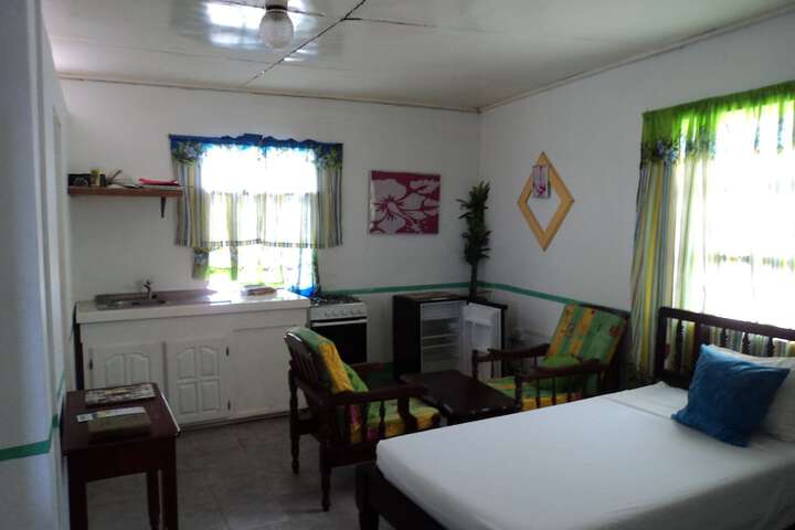 Room 6 of 13