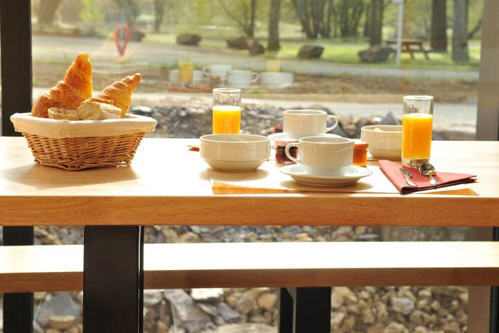 Breakfast/Coffee Service 37 of 53