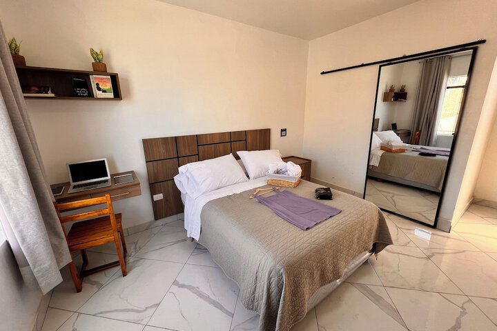 Room 5 of 19