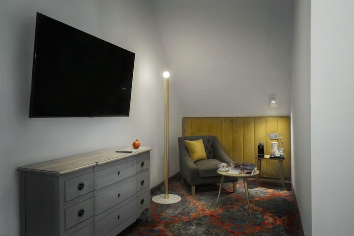 Room 30 of 61