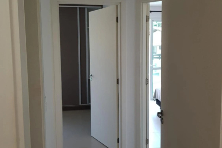 Room 11 of 19