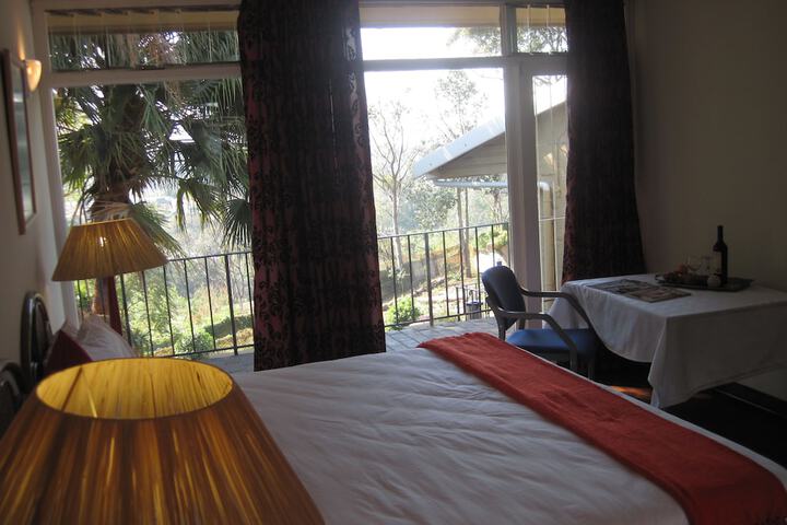 Room 4 of 39