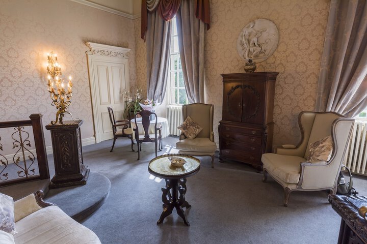 Room 15 of 157