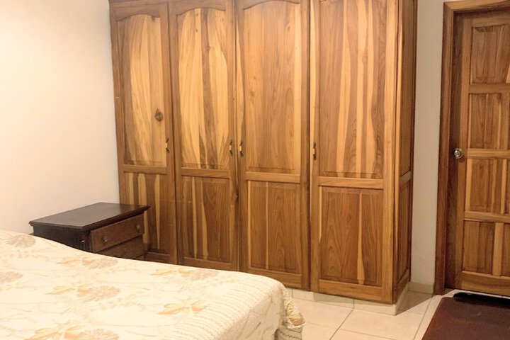 Room 3 of 49