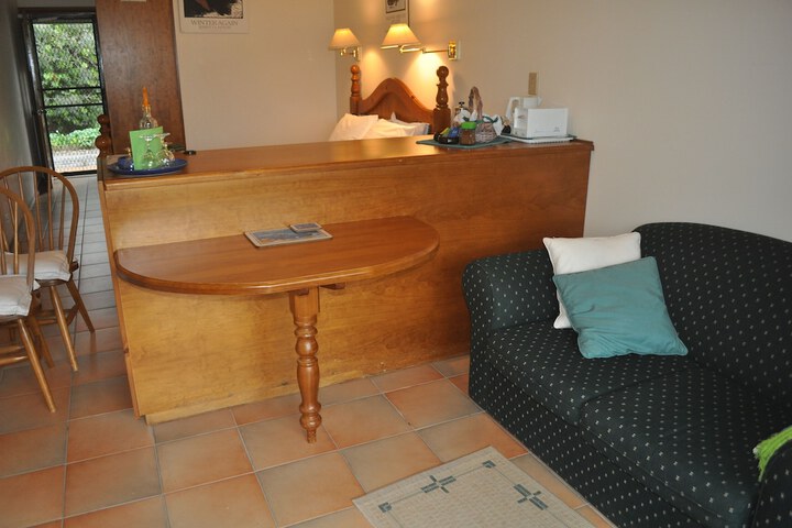 Room 8 of 25