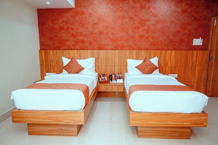 Room 11 of 20