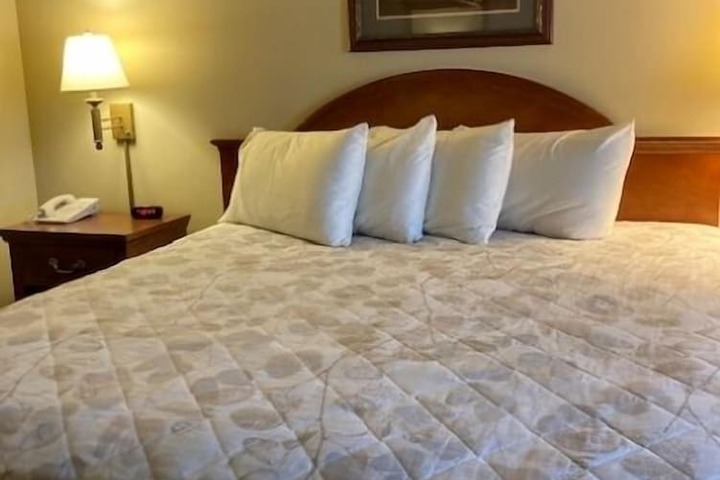 Room 13 of 52