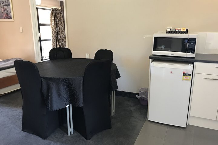 Room 21 of 36