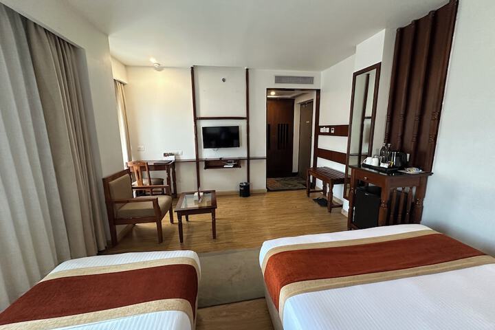 Room 35 of 85