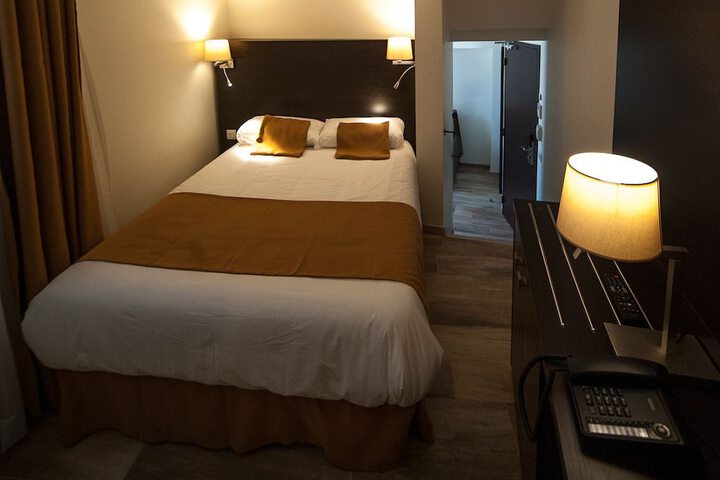 Room 9 of 52
