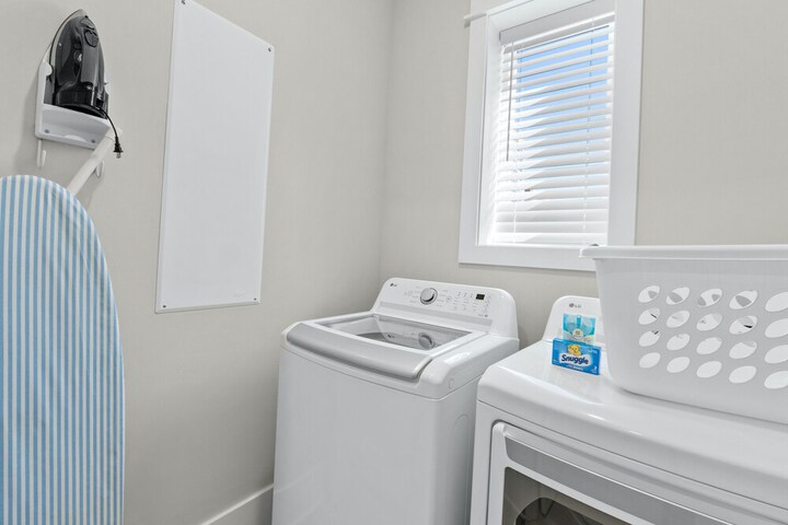 Laundry 66 of 100