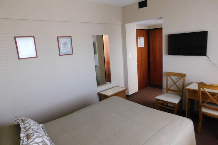 Room 17 of 46