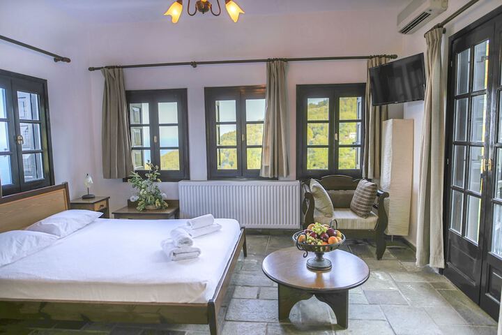 Room 14 of 34