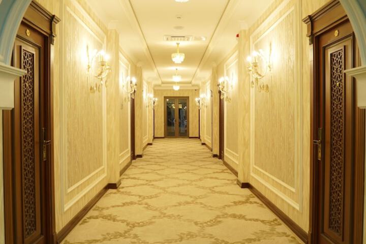 Room 5 of 13