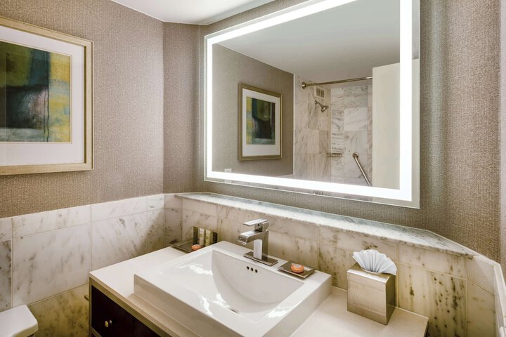 Bathroom shower