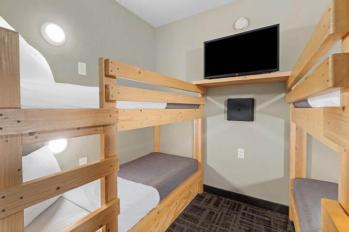 Room 16 of 58