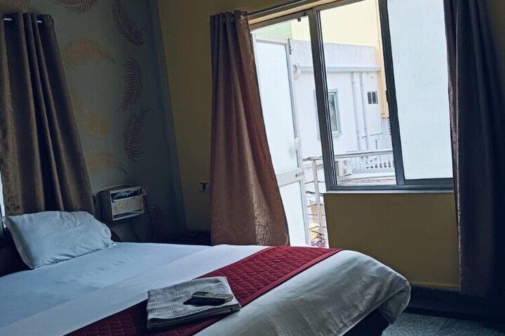 Room 19 of 50