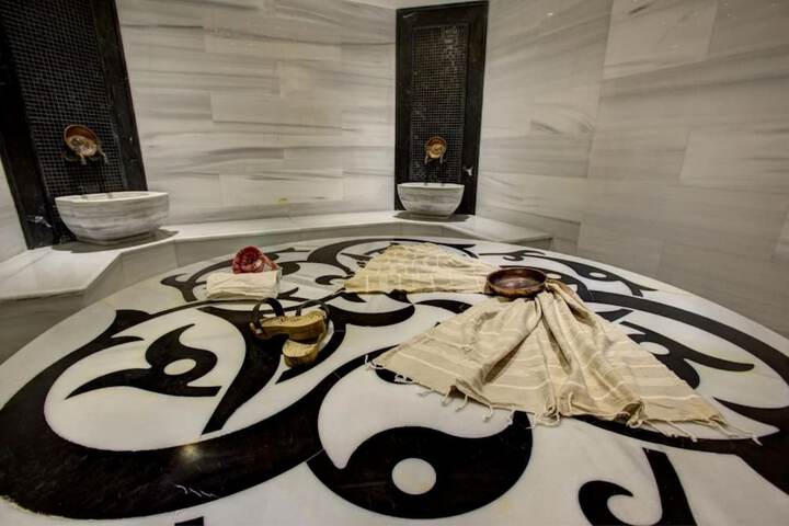 Room 22 of 50