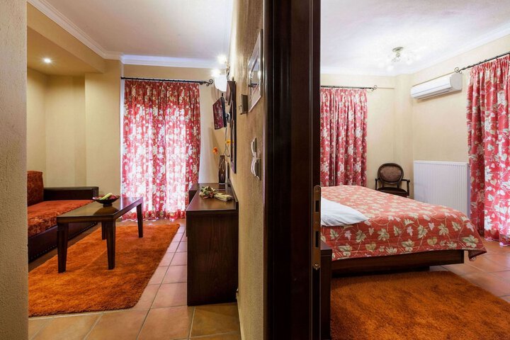 Dellas Boutique Hotel