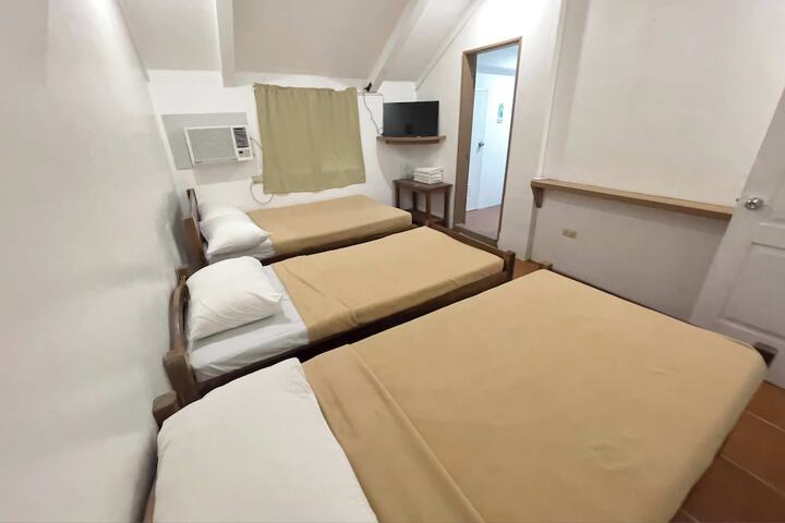 Room 44 of 72