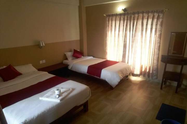 Room 13 of 34