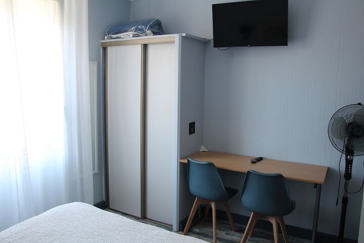 Room 8 of 21